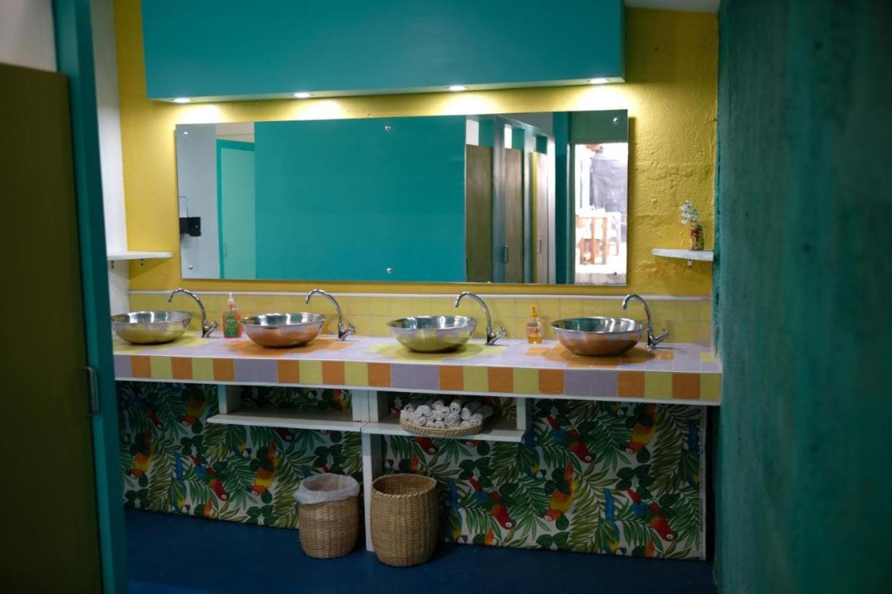 Ragamuffin Hostel Kingston Buitenkant foto
