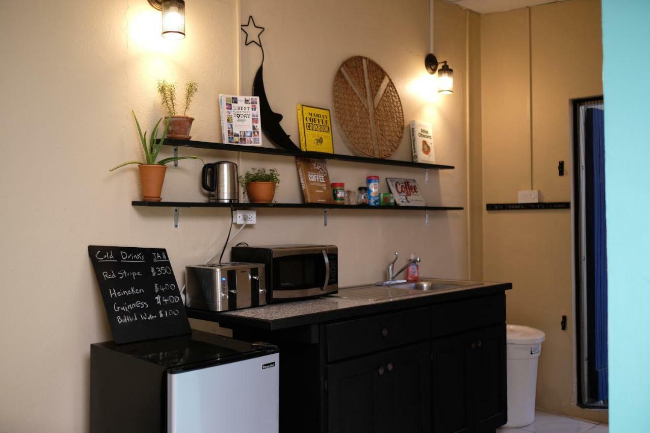 Ragamuffin Hostel Kingston Buitenkant foto
